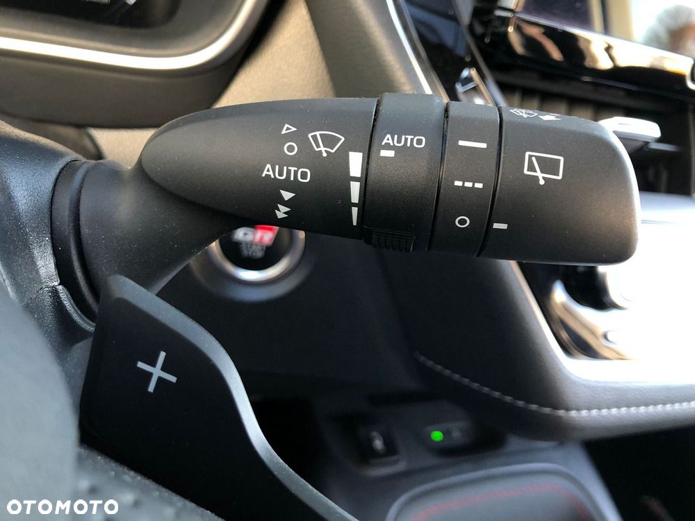 Toyota Corolla 2.0 Hybrid GR Sport Dynamic - 33