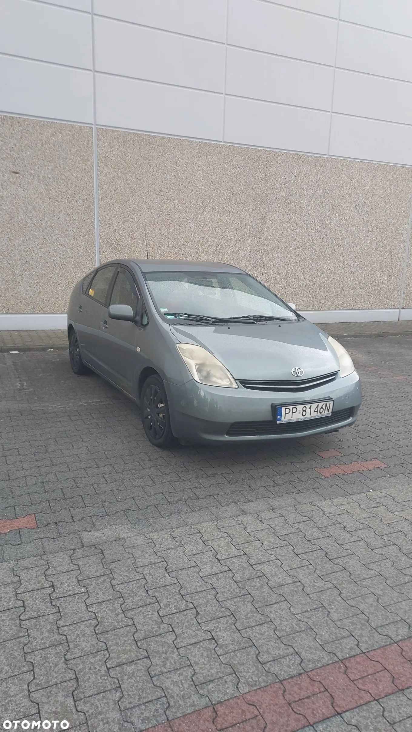 Toyota Prius - 1