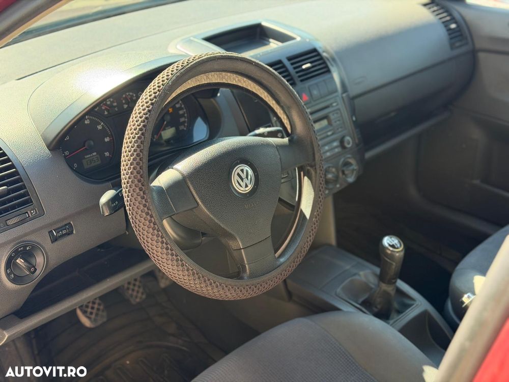 Volkswagen Polo - 5