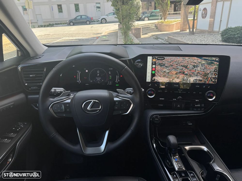 Lexus NX 450h+ Premium - 37