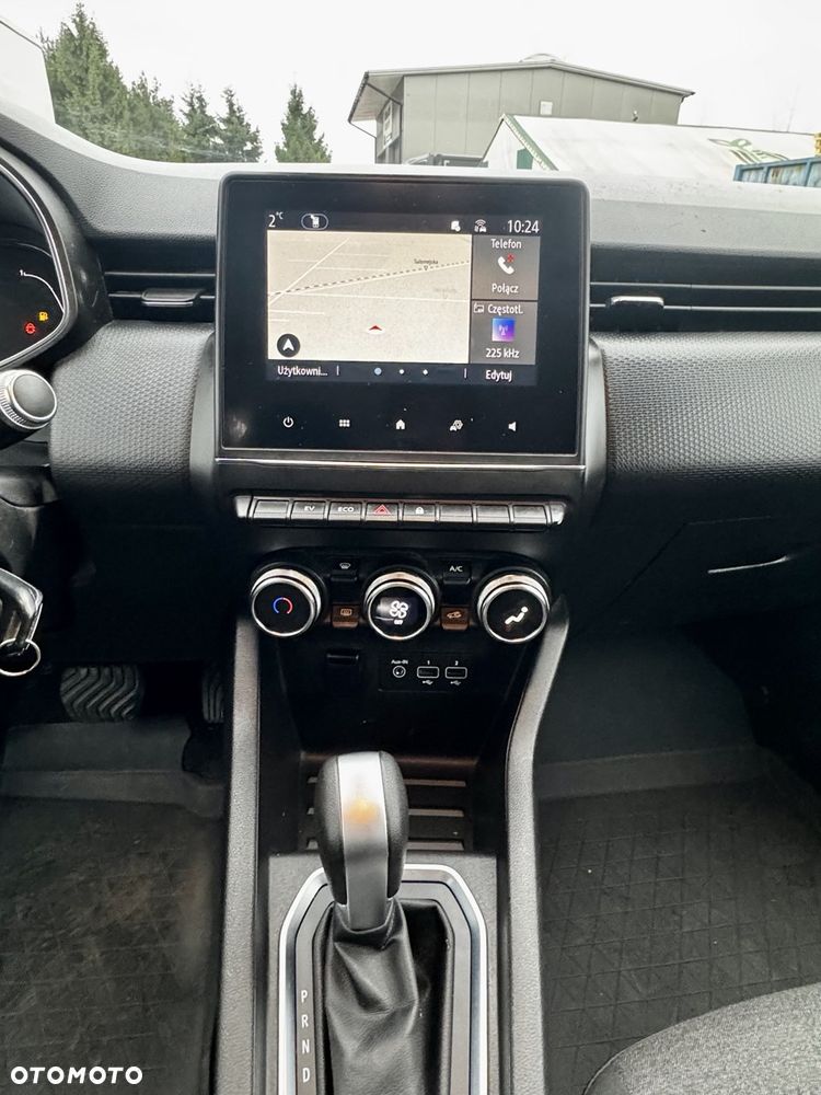 Renault Clio 1.6 E-TECH Techno - 9