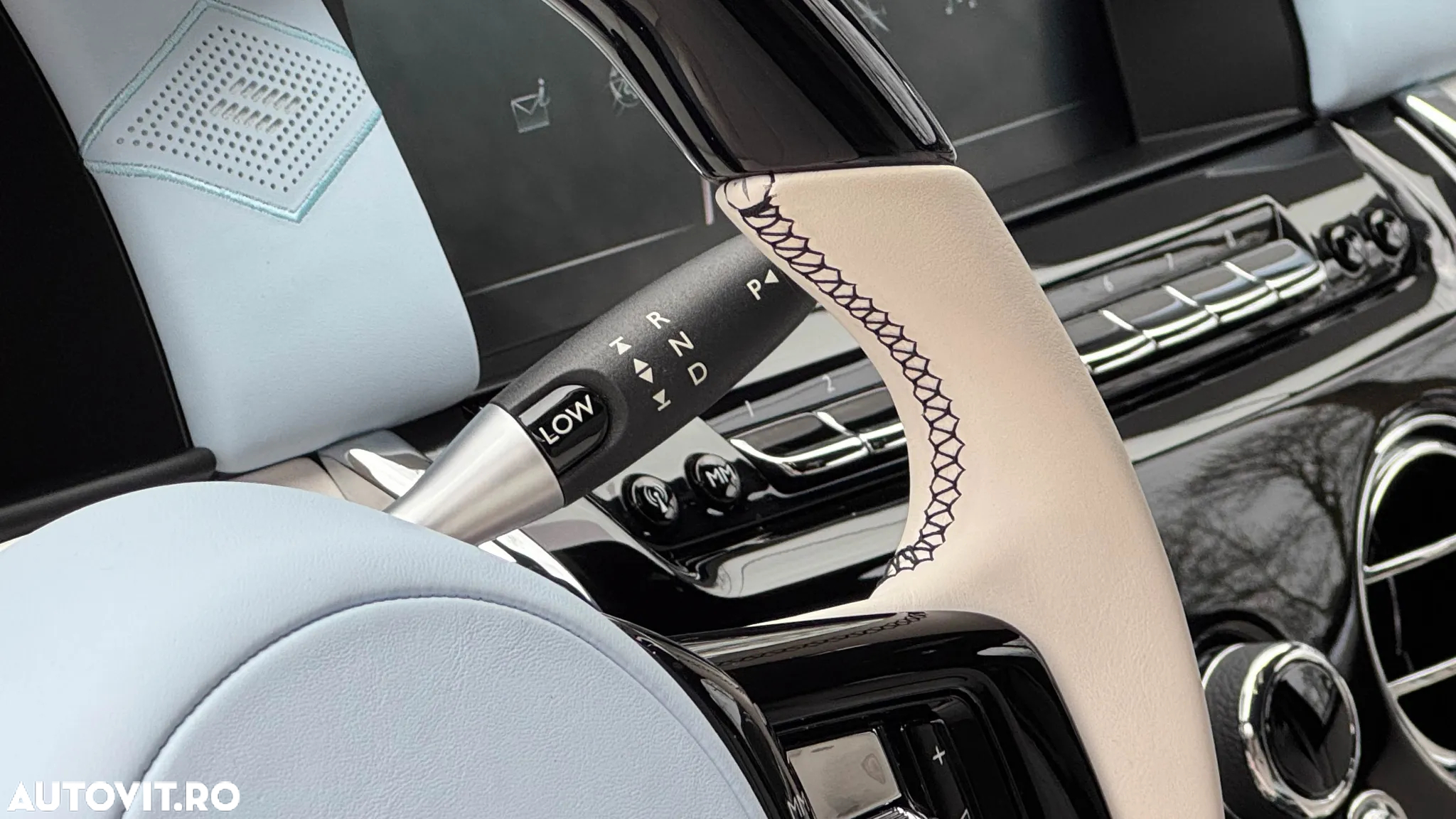 Rolls-Royce Cullinan Standard - 25