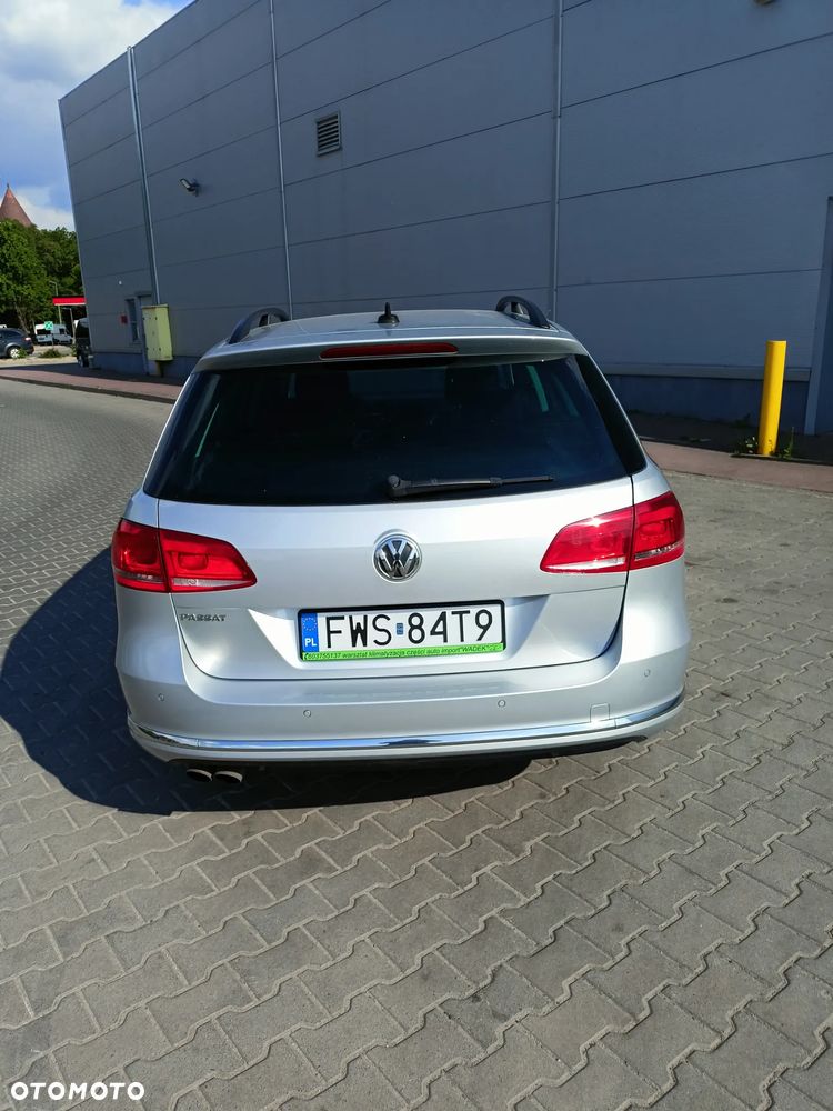 Volkswagen Passat - 4