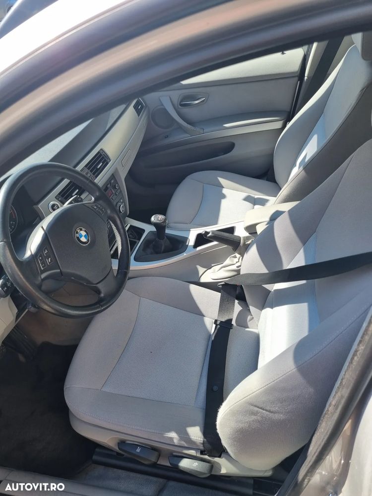 BMW Seria 3 318d - 4