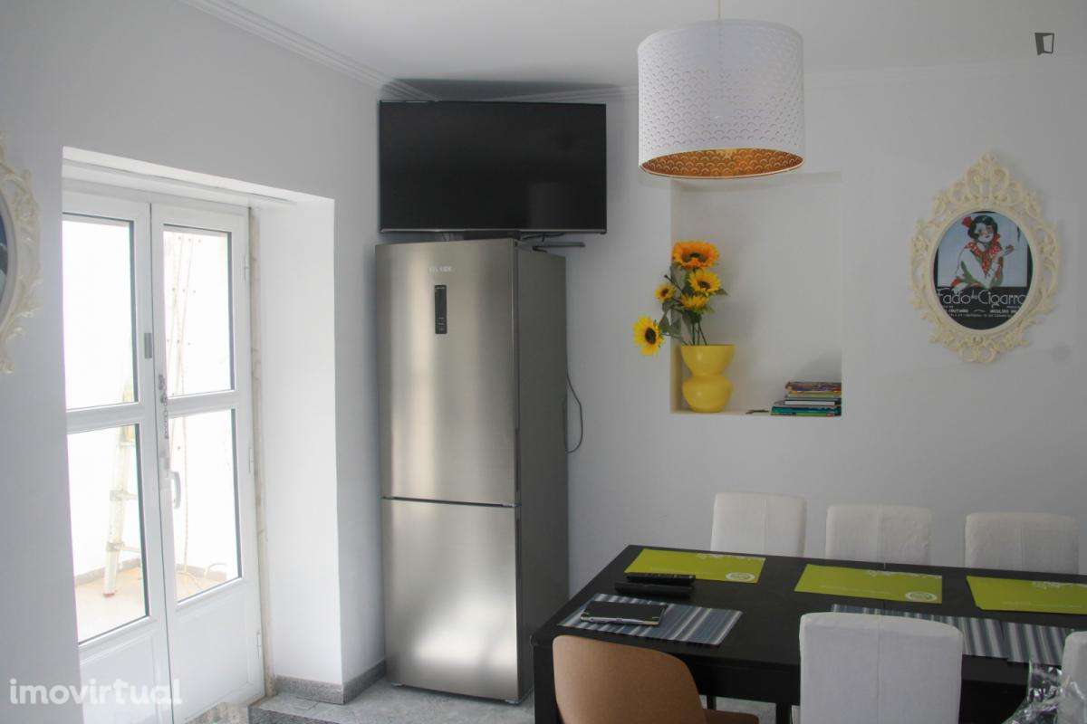 Quarto - localizado em Entrecampos Lisbon - Grande imagem: 2/14