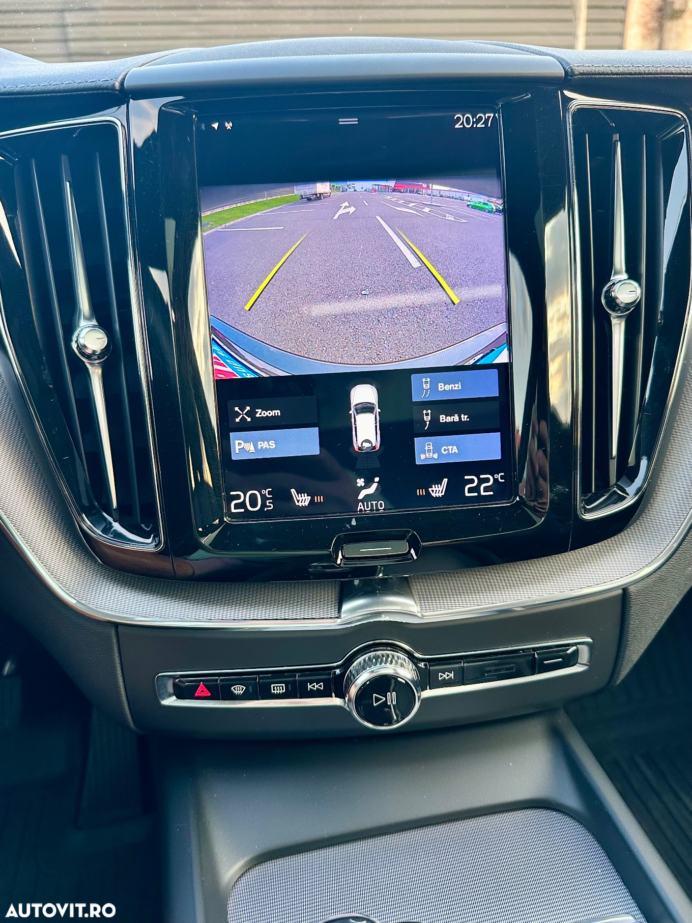 Volvo XC 60 T8 AWD Recharge Geartronic Inscription - 22
