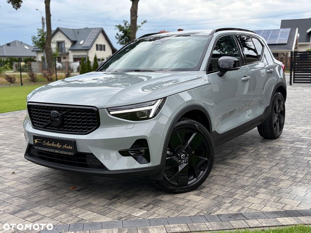 Volvo XC 40 B3 B DKG Ultra Black Edition - 22