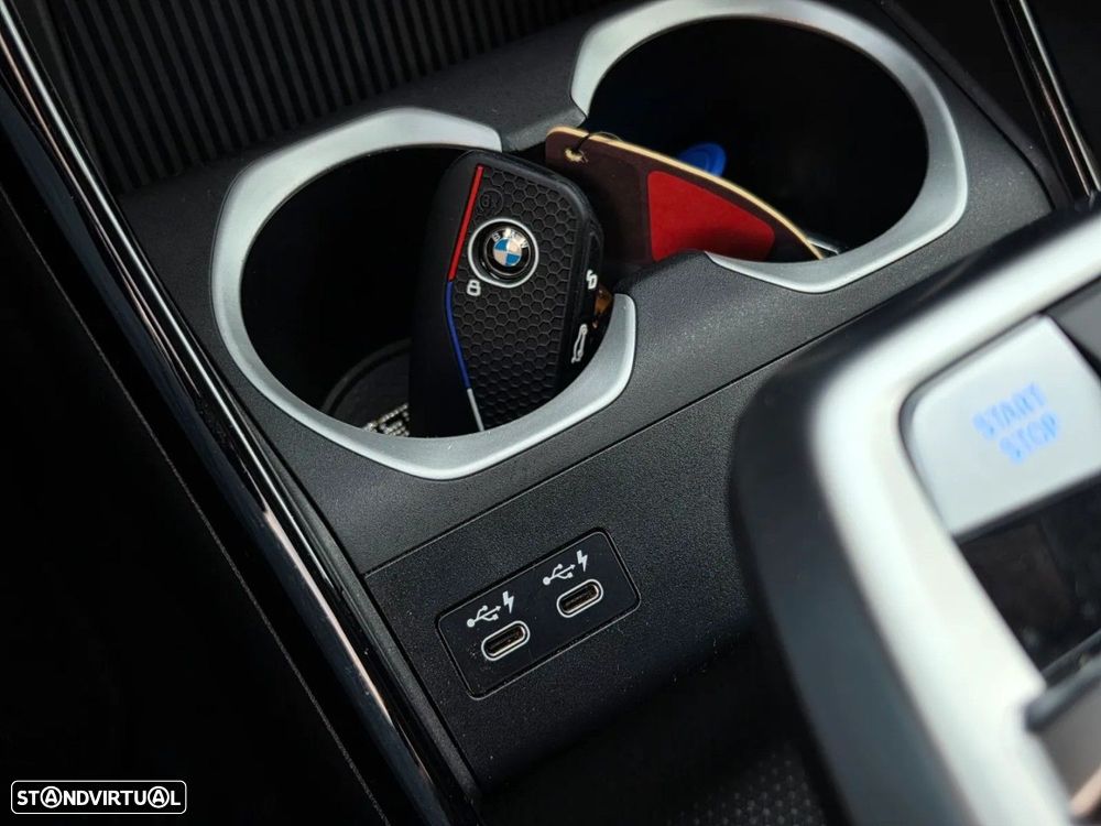 BMW iX2 eDrive20 Pack Desportivo M - 20