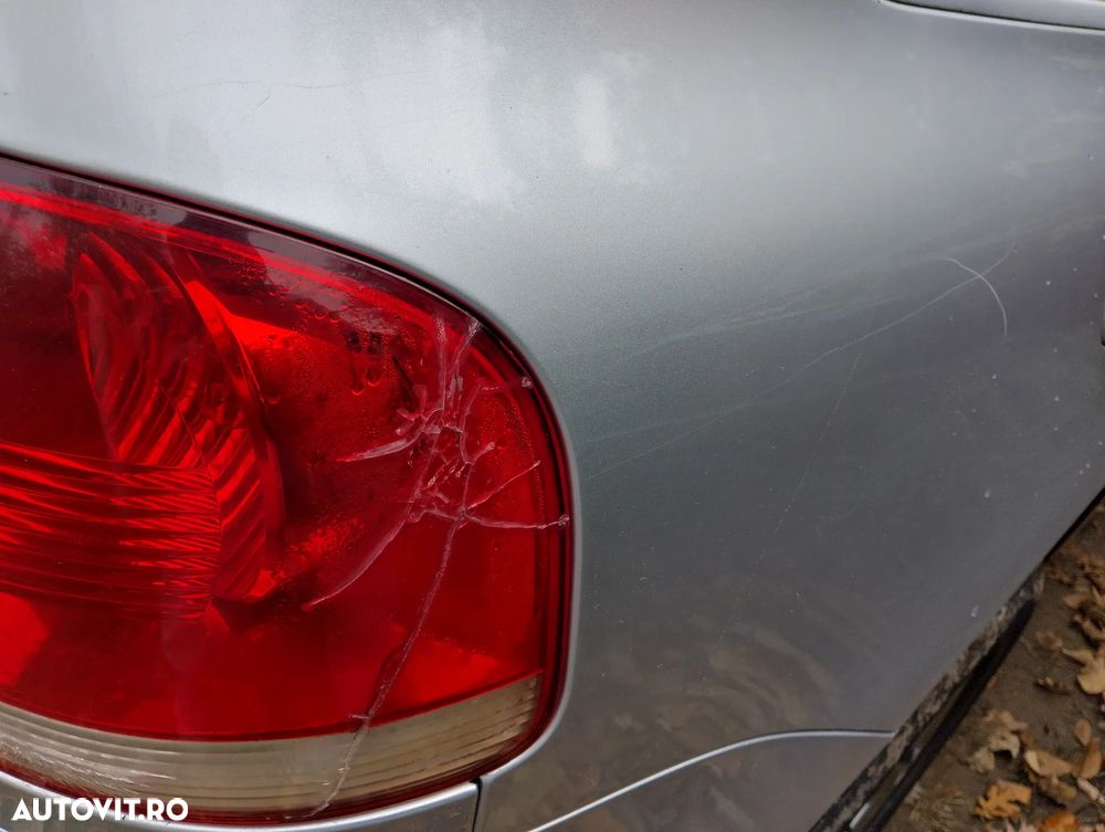 Volkswagen Touareg 2.5 TDI R5 - 12