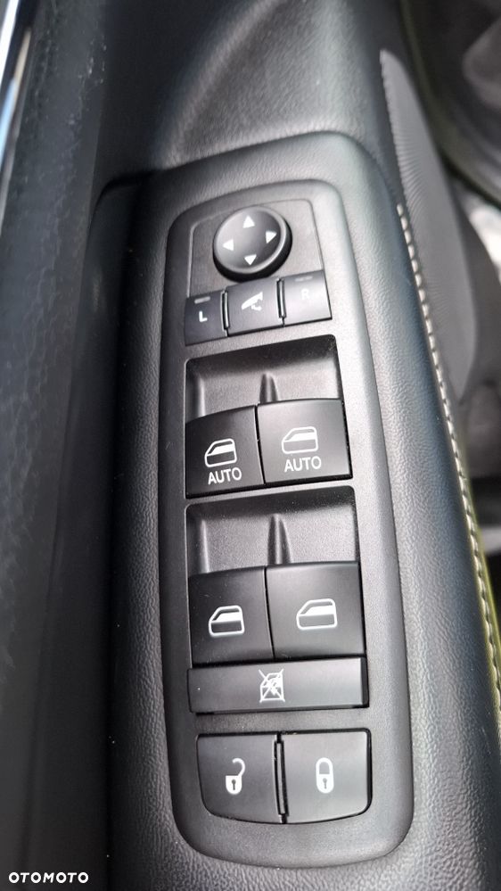 Jeep Grand Cherokee - 8