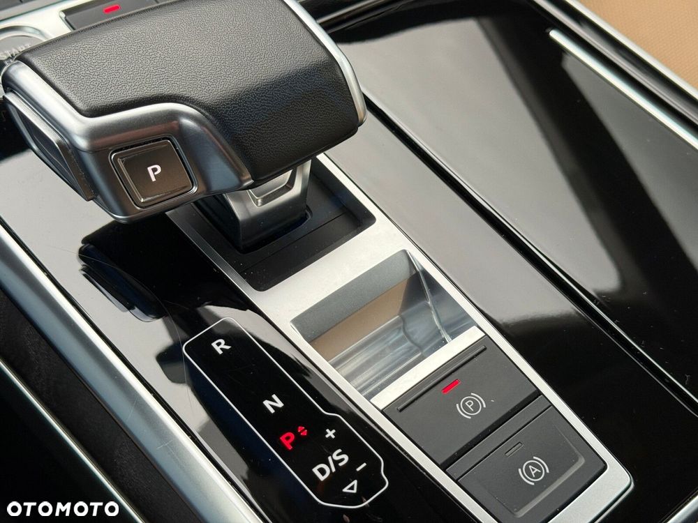Audi Q8 - 30