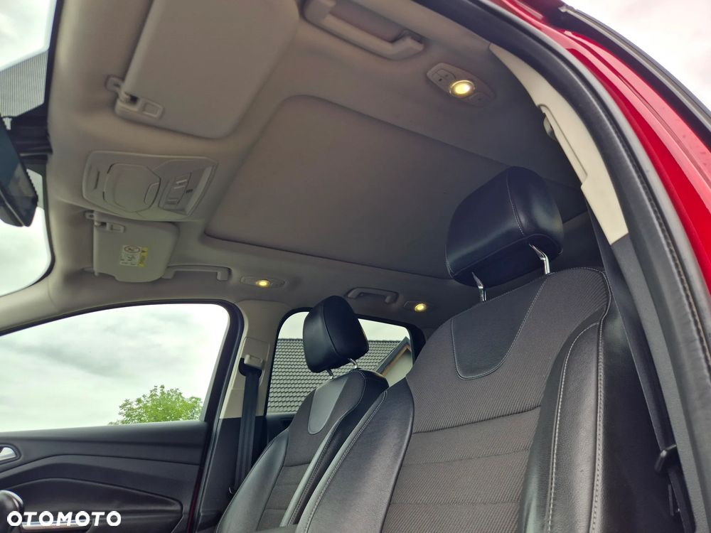 Ford Kuga 2.0 TDCi 4WD Titanium - 37