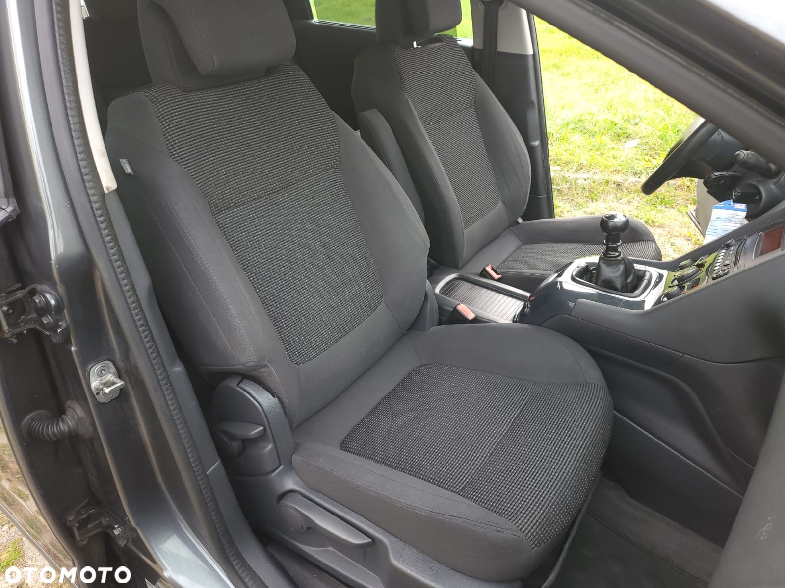 Peugeot 5008 1.6 BlueHDI Allure S&S - 11