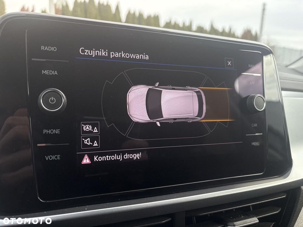 Volkswagen T-Roc 1.5 TSI Life DSG - 24