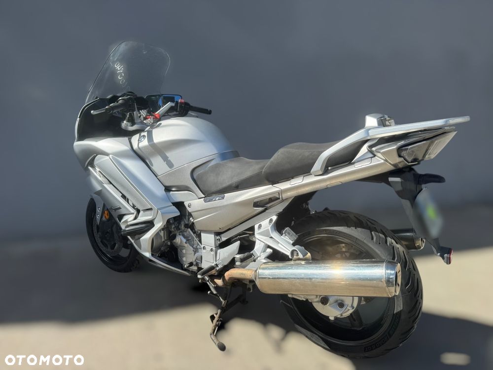 Yamaha FJR - 4
