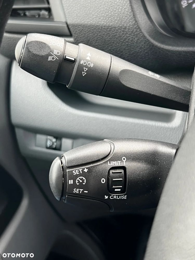 Opel Vivaro Kombi Long 3,1t Enjoy - 23