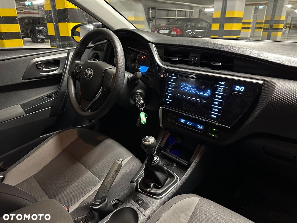 Toyota Auris 1.6 Active - 9
