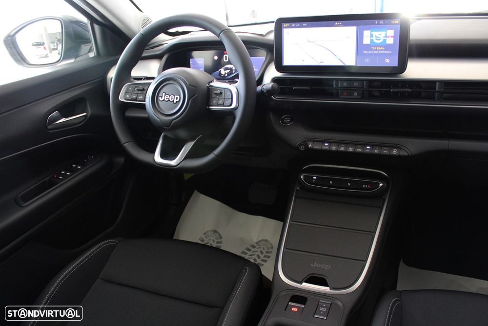 Jeep Avenger 1.2 e-Hybrid Altitude DCT - 17