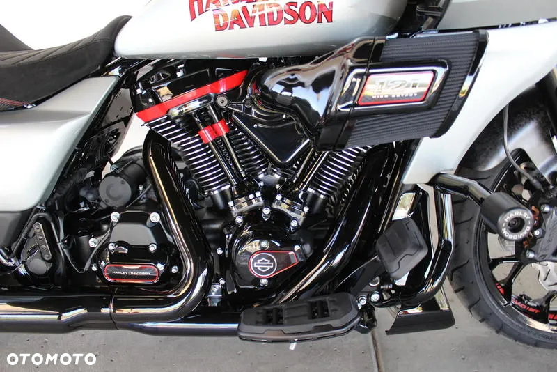 Harley-Davidson Touring Road Glide - 7