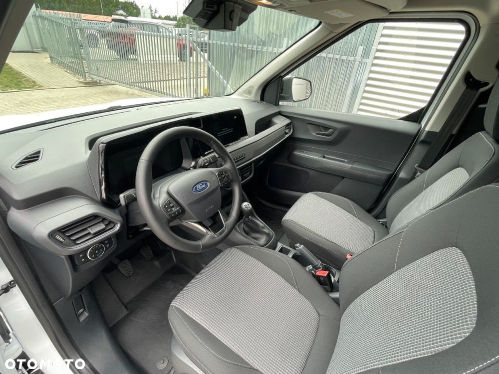 Ford Transit Courier - 7