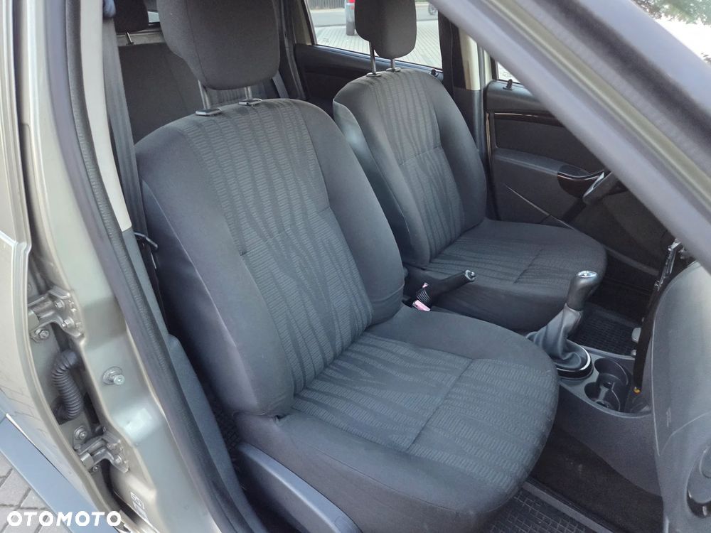 Dacia Duster 1.6 Ambiance - 8