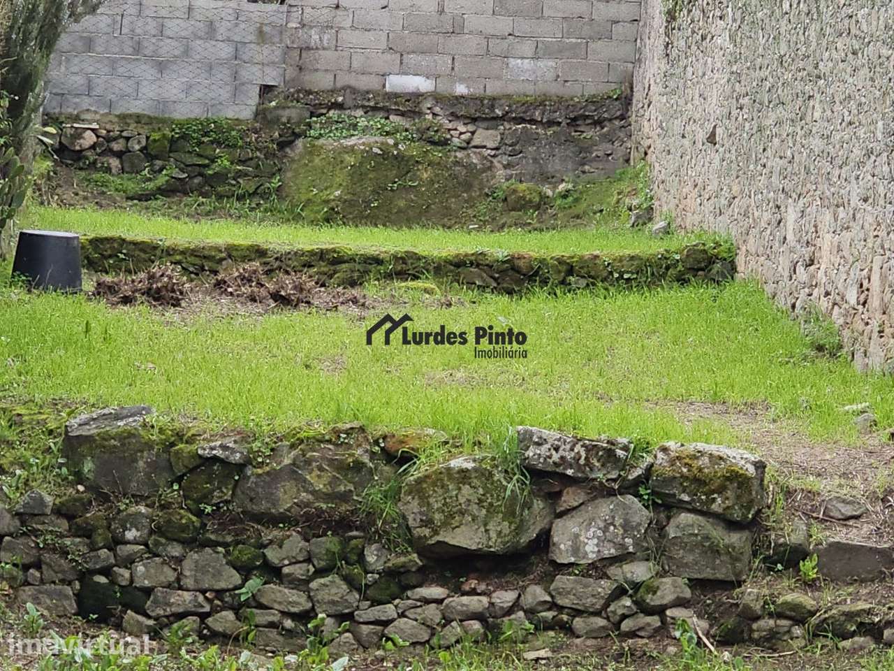 Lote para construção - Grande imagem: 2/4