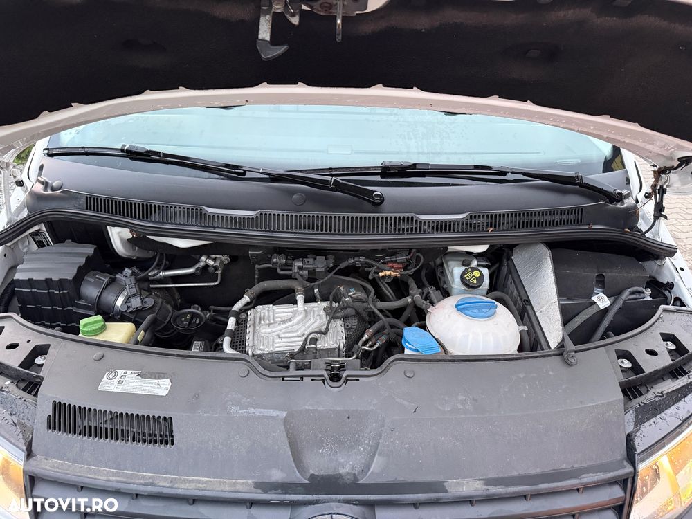 Volkswagen Transporter - 17