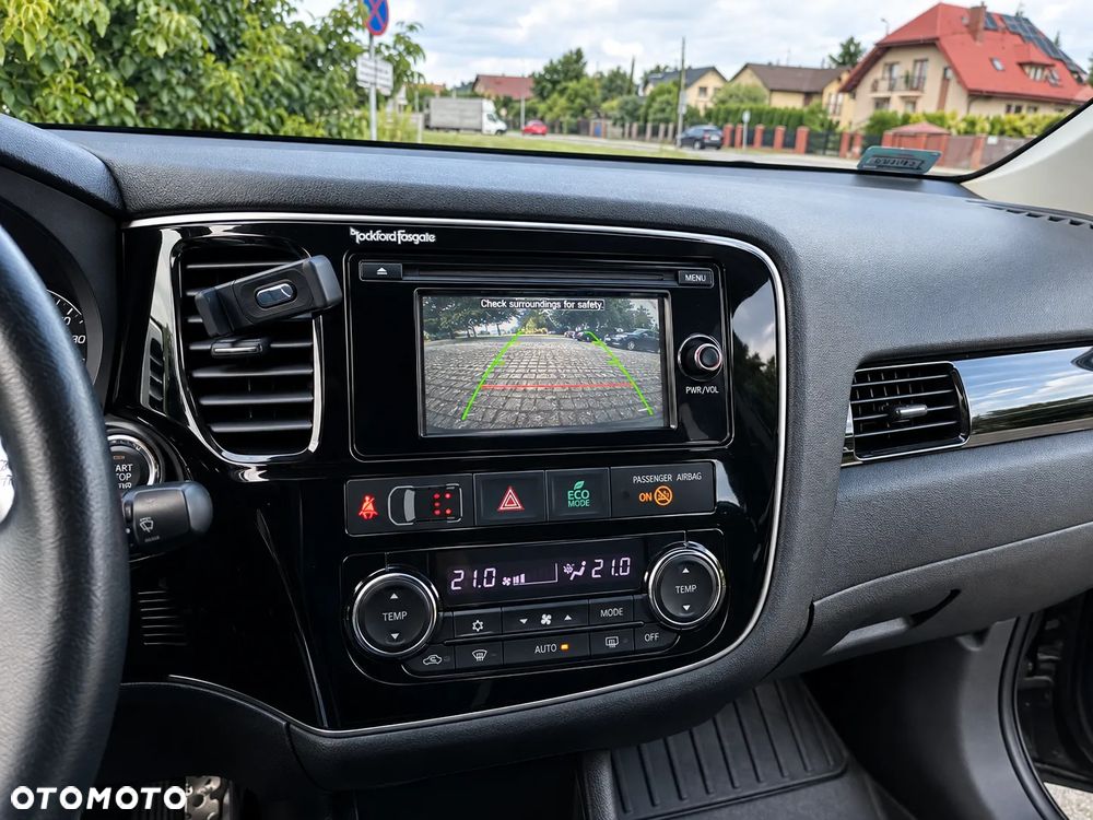 Mitsubishi Outlander 2.0 Intense + CVT - 13