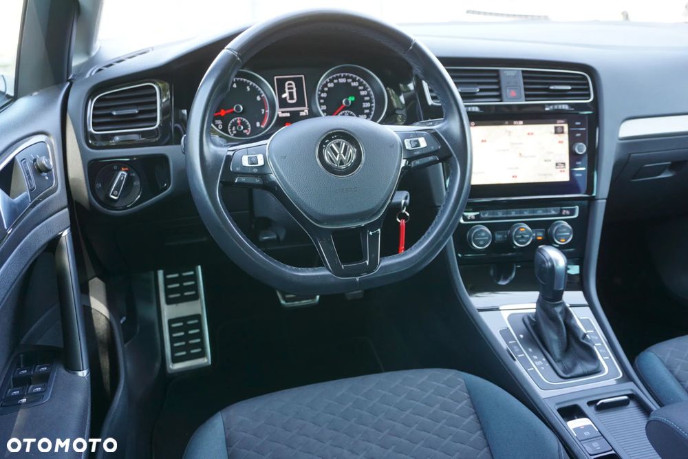 Volkswagen Golf 1.5 TSI ACT OPF DSG IQ.DRIVE - 12