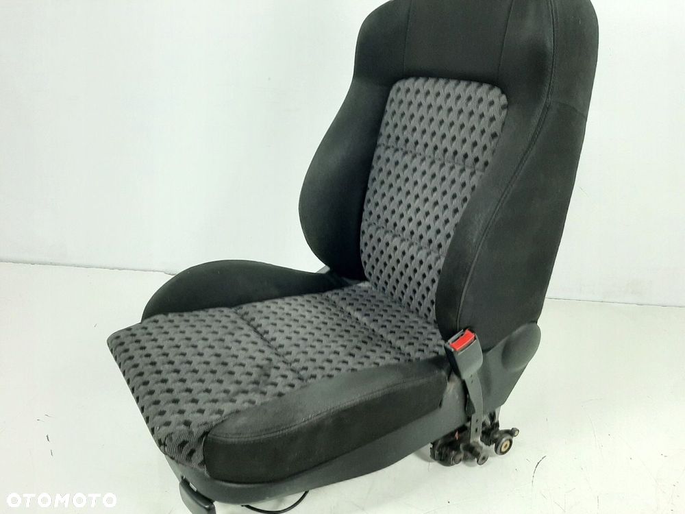 SEAT LEON I 1.9TDI 00R FOTEL PRAWY PASAZERA - 9