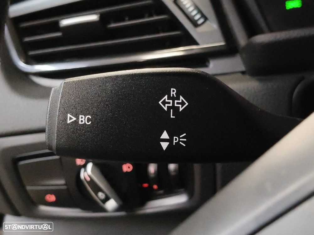 BMW 216 Active Tourer d Advantage - 29