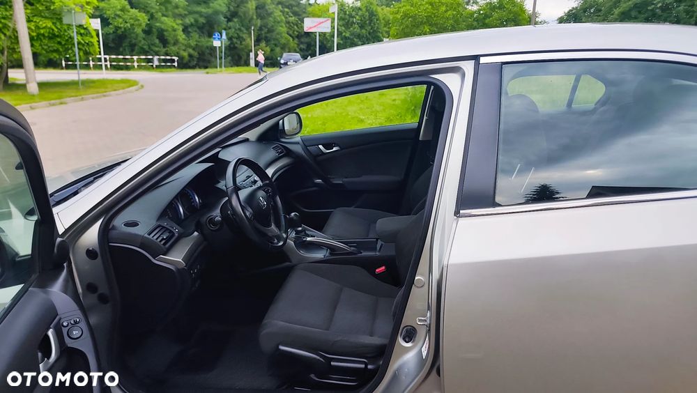 Honda Accord 2.0 Automatik Elegance - 4