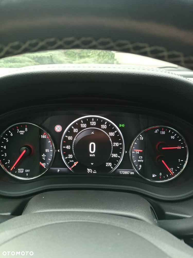 Opel Insignia 2.0 T 4x4 Innovation S&S - 15