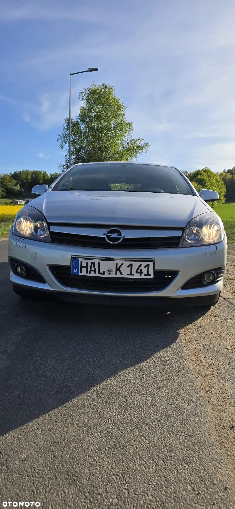 Opel Astra III GTC 1.6 Cosmo - 2