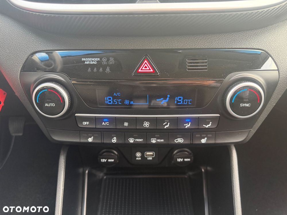 Hyundai Tucson blue 1.6 CRDi 2WD Select - 11