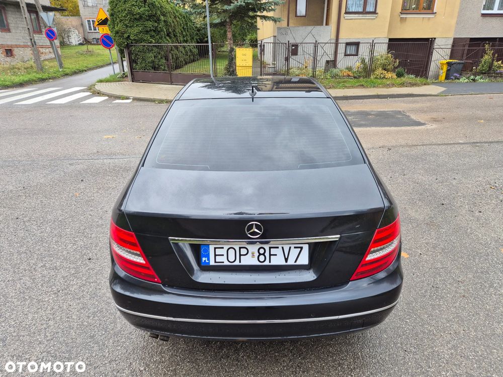 Mercedes-Benz Klasa C 180 BlueEFFICIENCY Avantgarde - 15