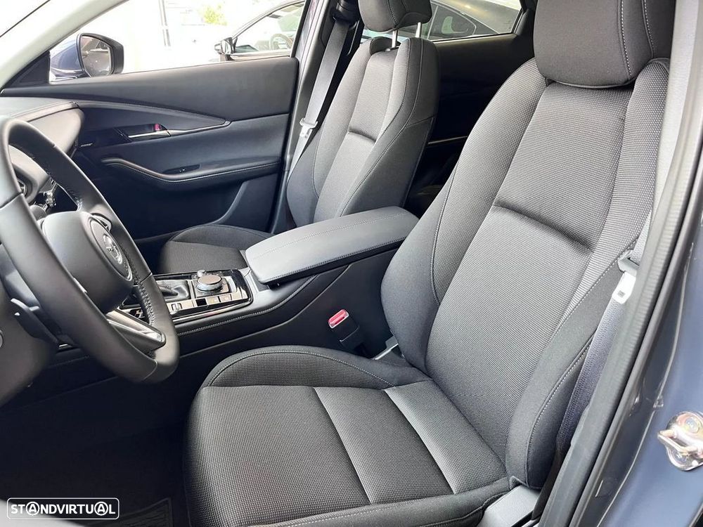 Mazda CX-30 2.0 e-Skyactiv-X Exclusive-line AT - 11