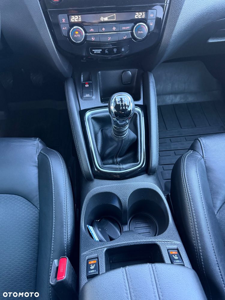 Nissan Qashqai 1.3 DIG-T Tekna - 21
