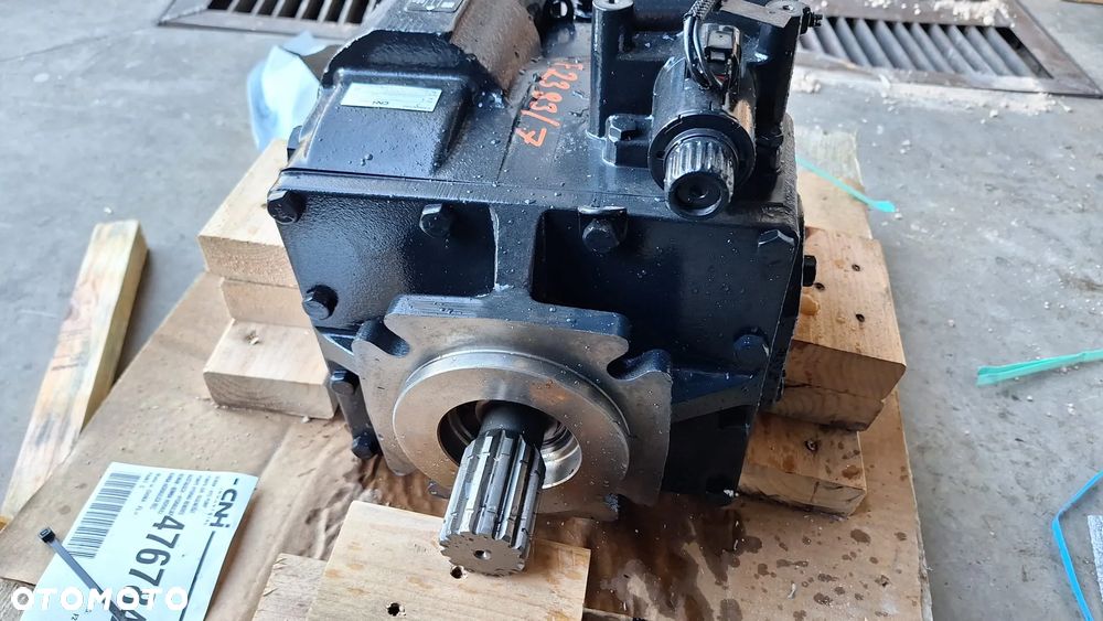 pompa hydrauliczna hydrostat  47678472R 6423-680 case WD2104 WD2504 - 7