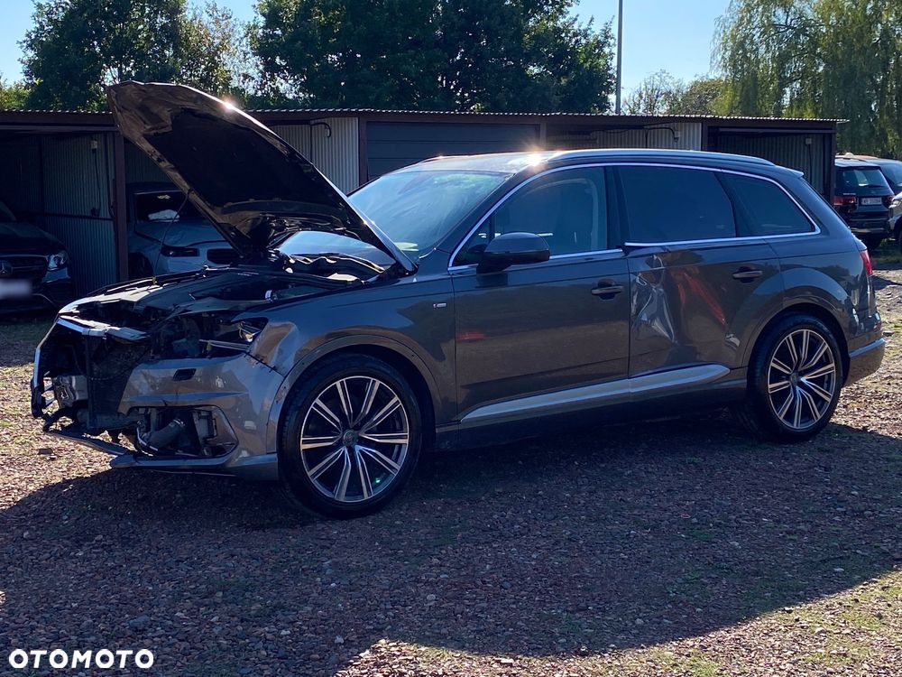 Audi Q7 50 TDI Quattro Tiptronic - 11