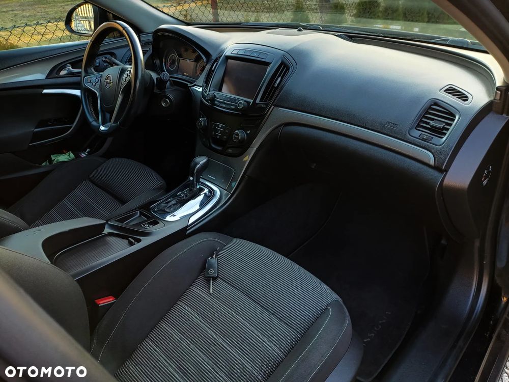 Opel Insignia - 8