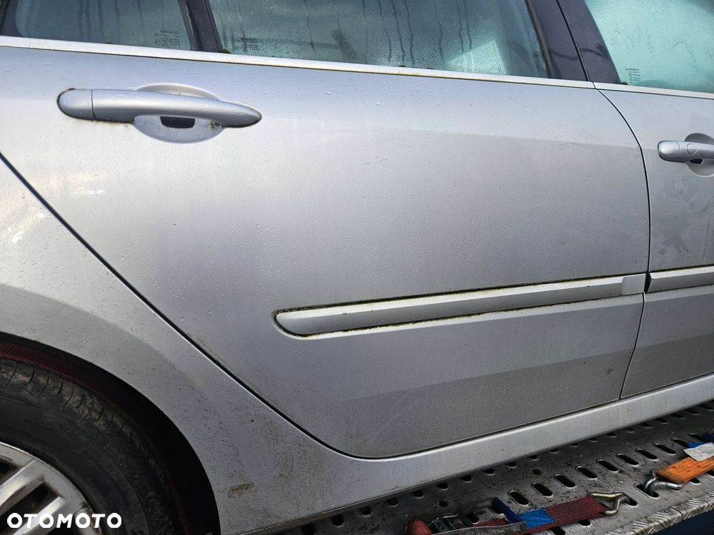 Renault Laguna III Kombi TED69 Drzwi Prawe Przednie - 2