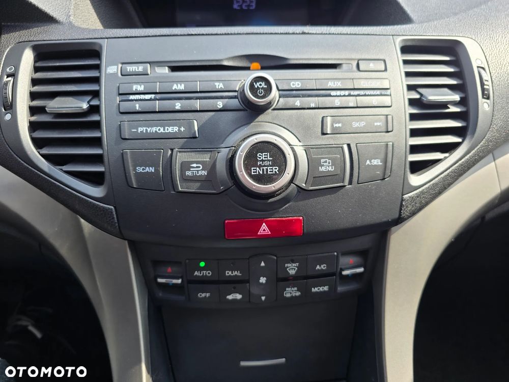 Honda Accord 2.0 Elegance Advantage - 28