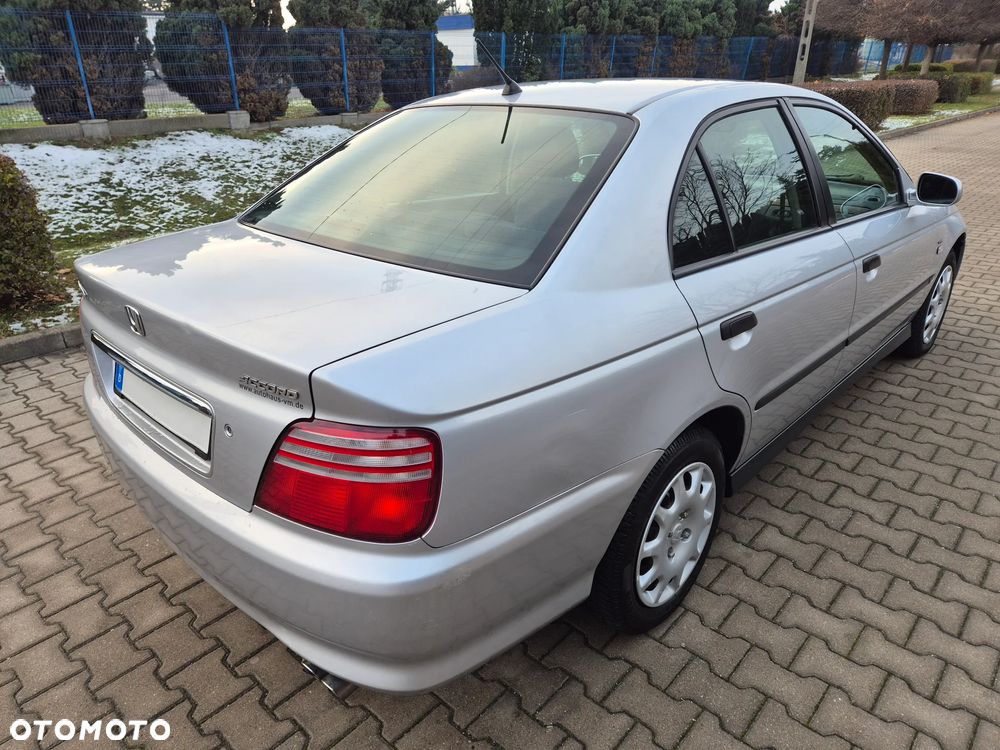 Honda Accord 1.8i LS - 3