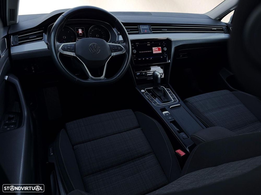 VW Passat Variant 2.0 TDi Business DSG - 6