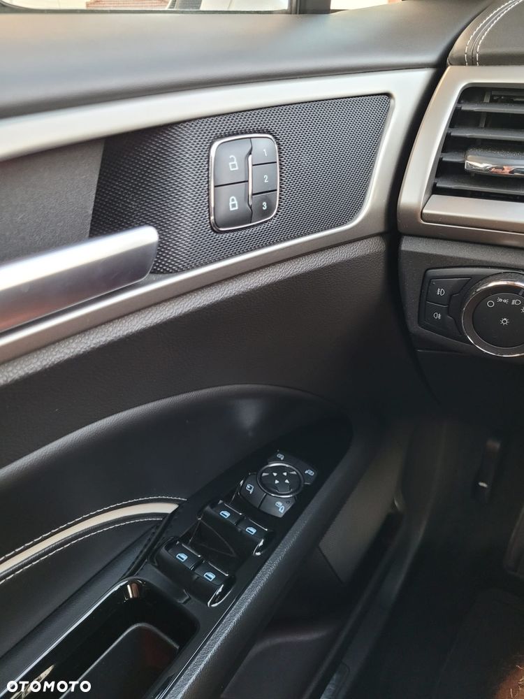 Ford Mondeo Vignale 2.0 TDCi 4WD PowerShift - 21