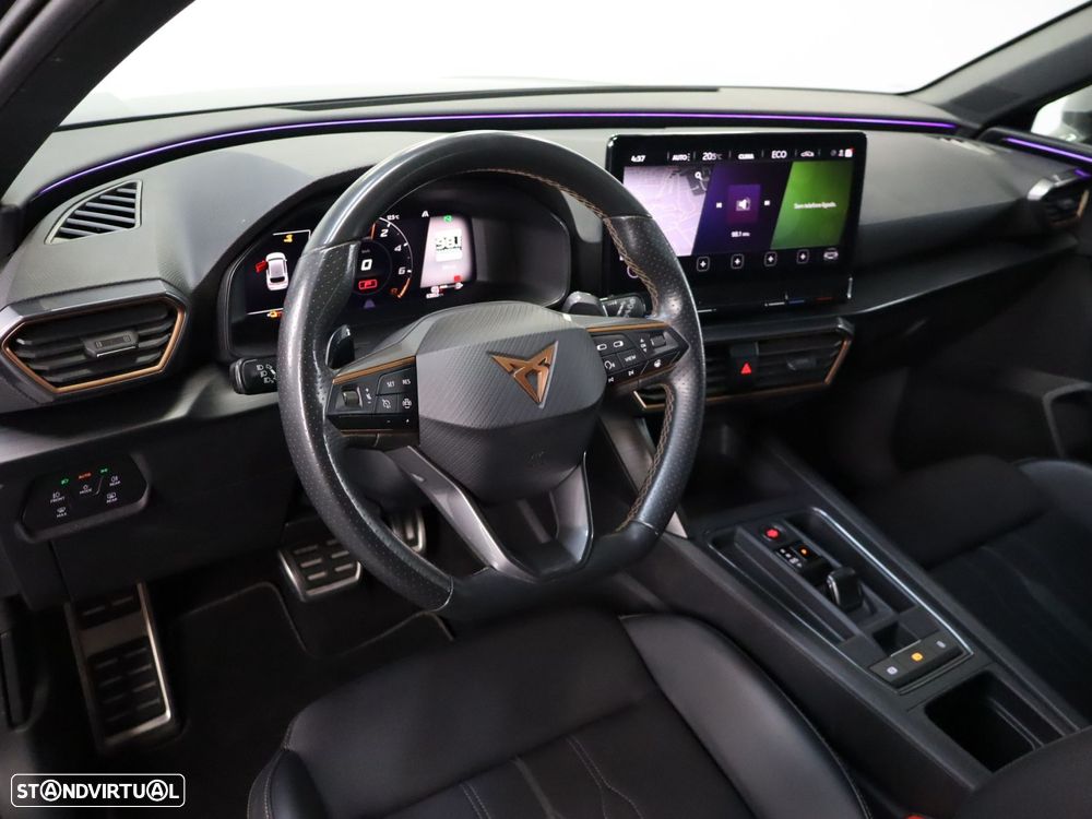 Cupra Leon 1.4 e-Hybrid MID DSG - 11