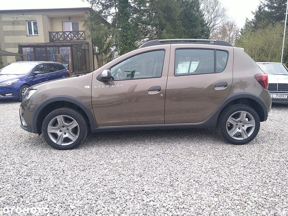 Dacia Sandero Stepway TCe 90 (S&S) Celebration - 4