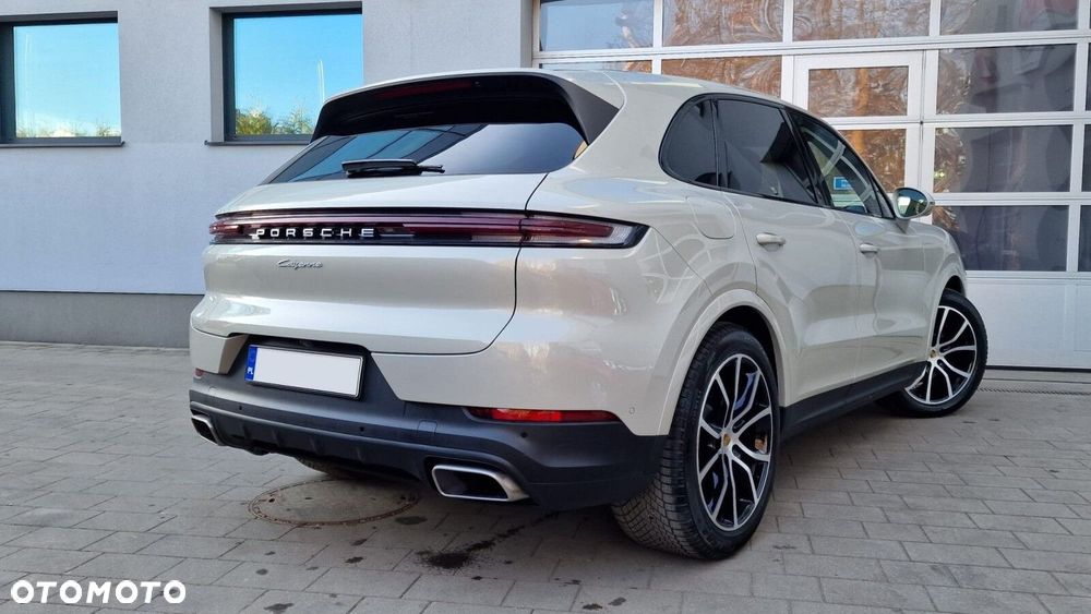 Porsche Cayenne - 10