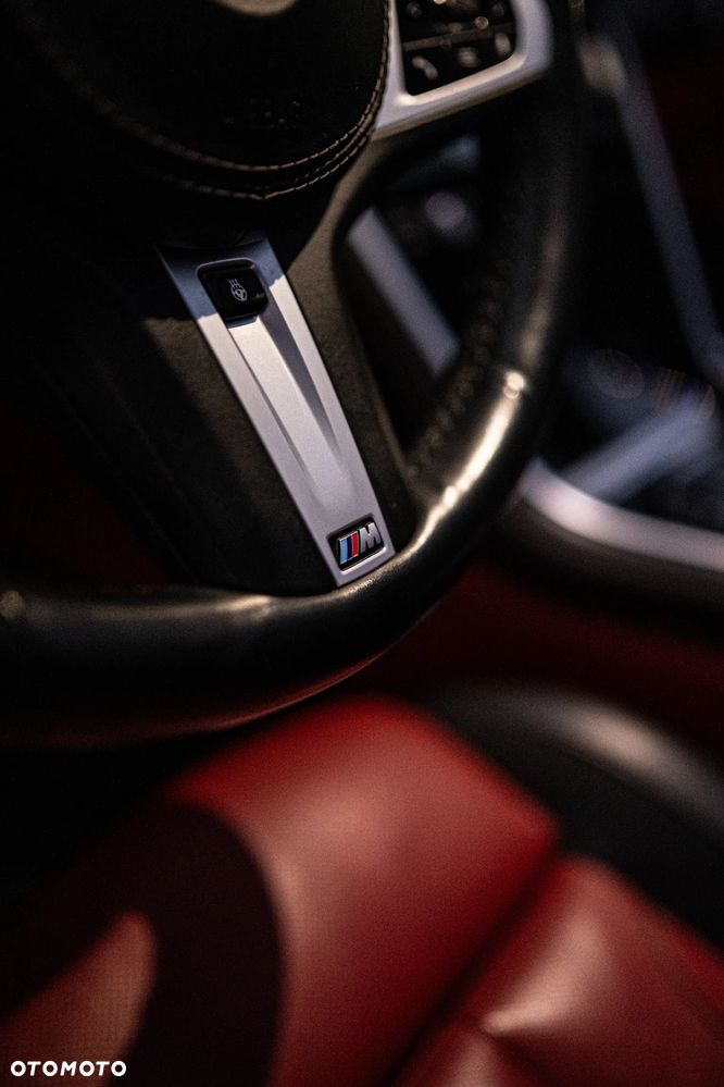 BMW Seria 8 - 18
